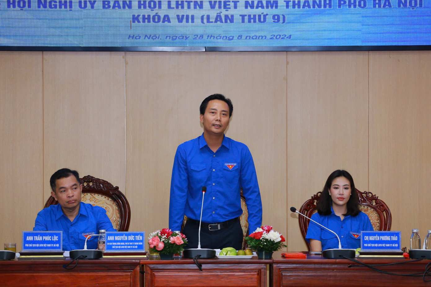 Phó Bí thư thường trực Thành Đoàn, Chủ tịch Hội LHTN Việt Nam TP Hà Nội Nguyễn Đức Tiến phát biểu tại hội nghị Phó Bí thư thường trực Thành Đoàn, Chủ tịch Hội LHTN Việt Nam TP Hà Nội Nguyễn Đức Tiến phát biểu tại hội nghị