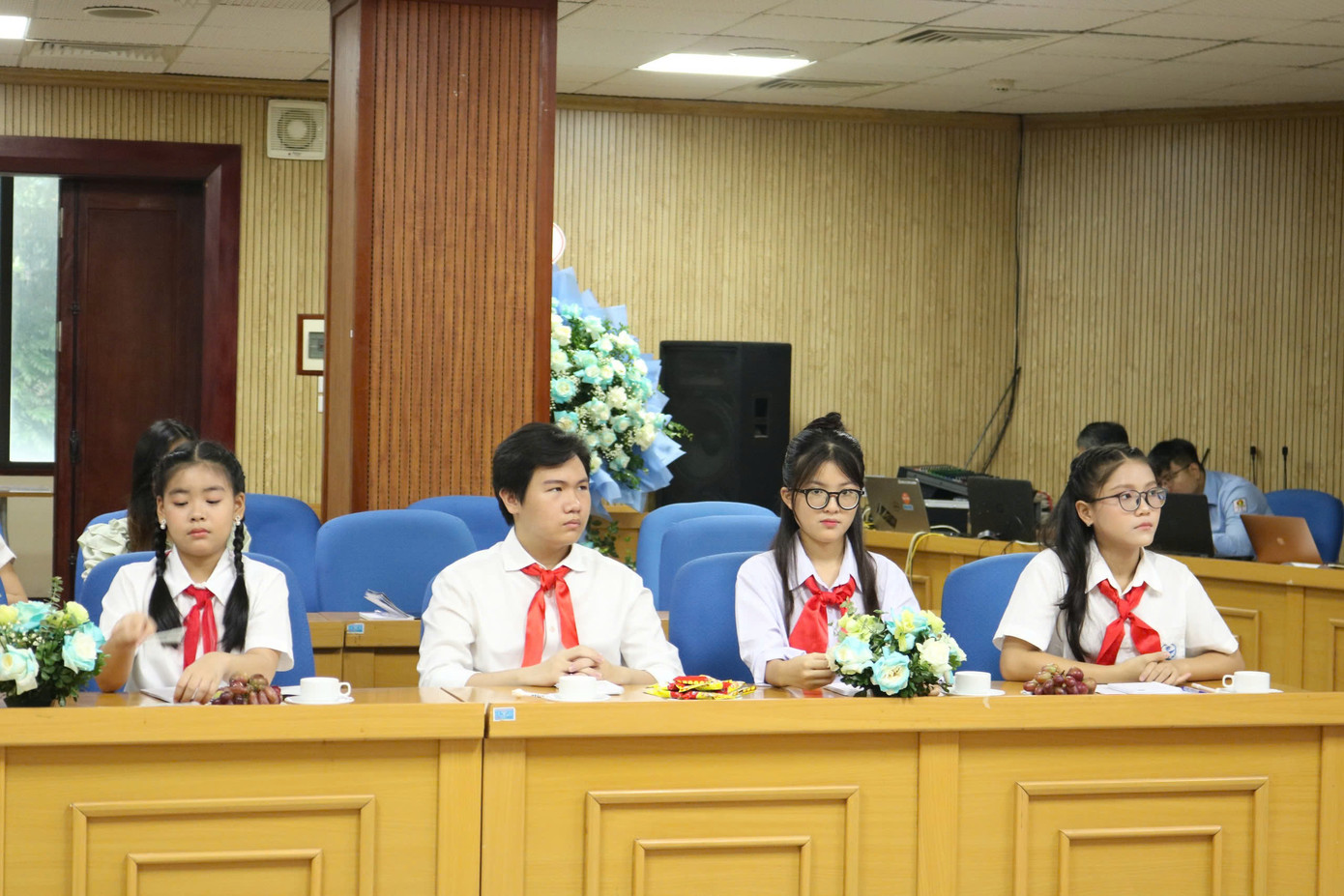 Các đại biểu chính thức phiên họp giả định Quốc hội trẻ em lần thứ II, năm 2024 tham gia tập huấn chuẩn bị cho phiên họp sắp tới. Các đại biểu chính thức phiên họp giả định Quốc hội trẻ em lần thứ II, năm 2024 tham gia tập huấn chuẩn bị cho phiên họp sắp tới.