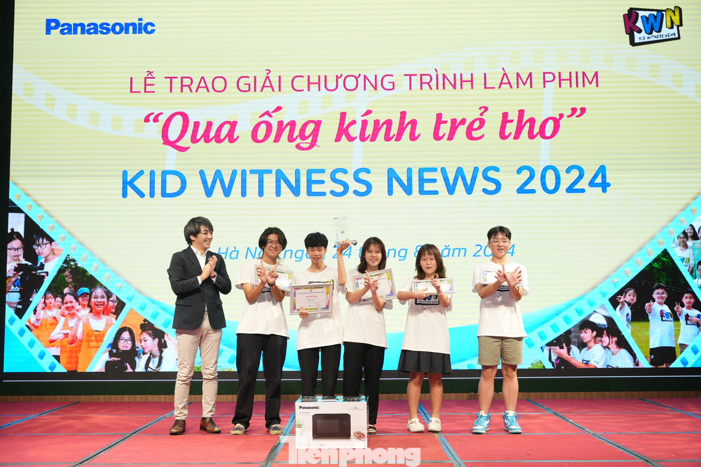 Trao giải Nhất Voodoo (Trường Liên cấp Archimedes Đông Anh)