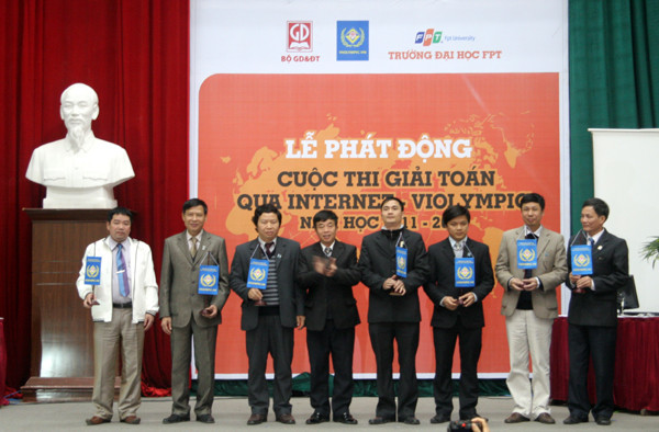 Lễ phát động cuộc thi giải toán qua internet ViOlympic khối THPT sáng 28-12