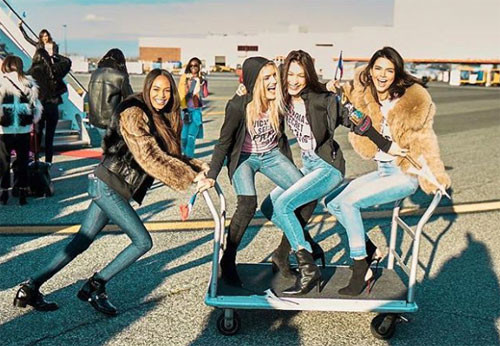 Cận cảnh dàn chân dài Victoria's Secret đổ bộ Paris ảnh 3