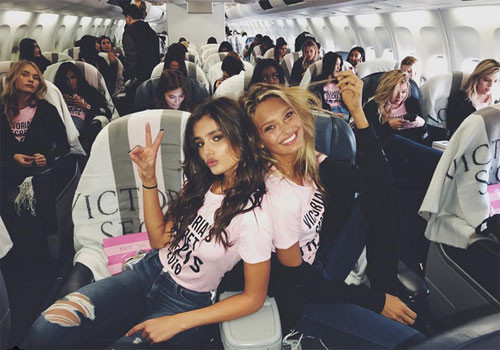 Cận cảnh dàn chân dài Victoria's Secret đổ bộ Paris ảnh 7