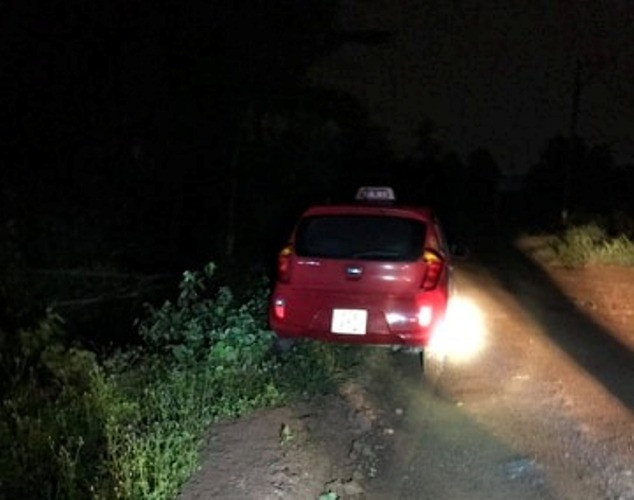 Vụ tài xế taxi bị cướp cứa cổ ở Bình Dương: Nạn nhân đã qua nguy kịch ảnh 2