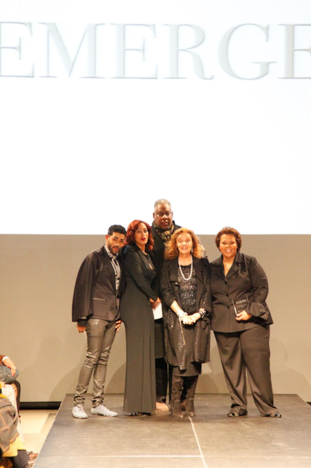 Buổi biểu diễn có sự góp mặt của những nhà thiết kế nổi tiếng và các tổng biên tập của các tạp chí thời trang lớn tại Mỹ