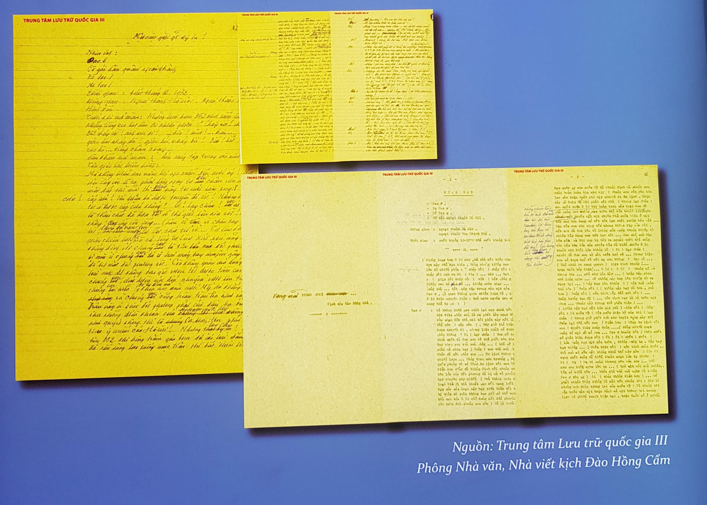 Bản thảo viết tay một vở kịch ngắn của nhà viết kịch Đào Hồng Cẩm.