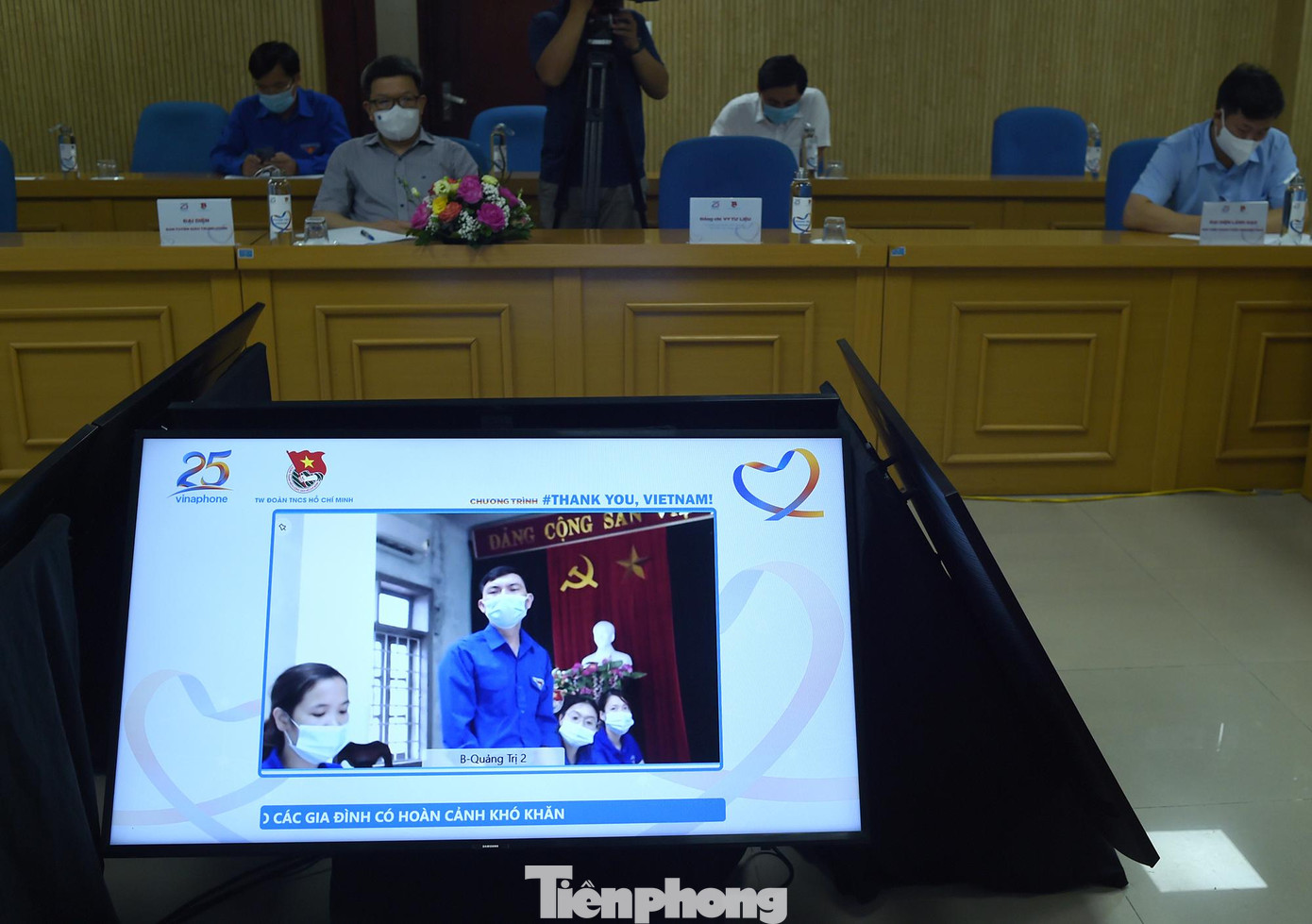 Cùng tham gia chương trình có đoàn viên thanh niên tại nhiều điểm cầu như Đà Nẵng, Quảng Trị, Cần Thơ, TPHCM. Ảnh: Xuân Tùng Cùng tham gia chương trình có đoàn viên thanh niên tại nhiều điểm cầu như Đà Nẵng, Quảng Trị, Cần Thơ, TPHCM. Ảnh: Xuân Tùng