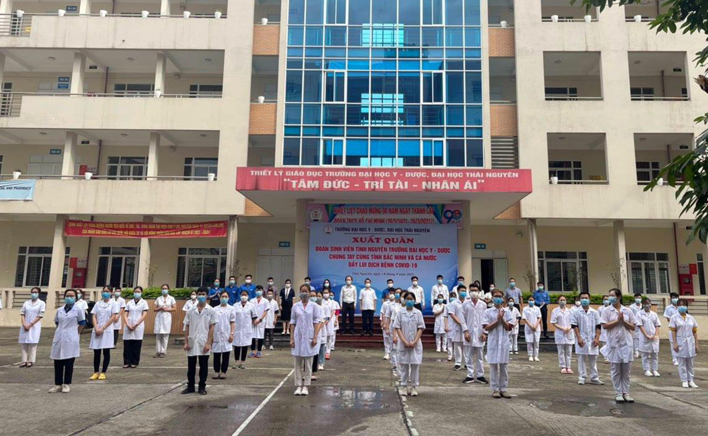 Đoàn viên thanh niên ĐH Y - Dược Thái Nguyên lên đường tham gia phòng chống dịch tại Bắc Ninh. Ảnh: TĐTN Đoàn viên thanh niên ĐH Y - Dược Thái Nguyên lên đường tham gia phòng chống dịch tại Bắc Ninh. Ảnh: TĐTN
