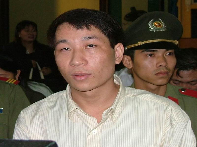 Bị cáo Bùi Văn Tuấn. Ảnh: Hữu Vinh Bị cáo Bùi Văn Tuấn. Ảnh: Hữu Vinh