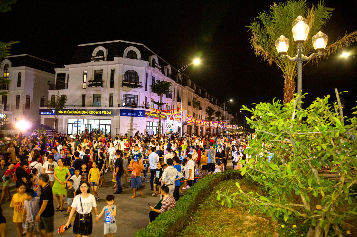 Lễ hội trung thu tổ chức tại KĐT Thái Hưng Crown Villas