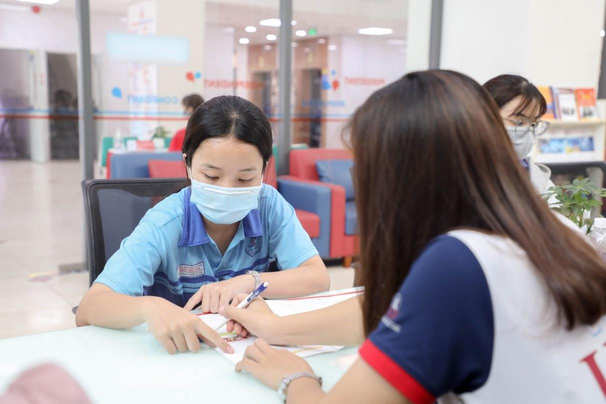 UEF thu hút lượng hồ sơ xét học bạ lớn trong đợt xét tuyển đầu tiên