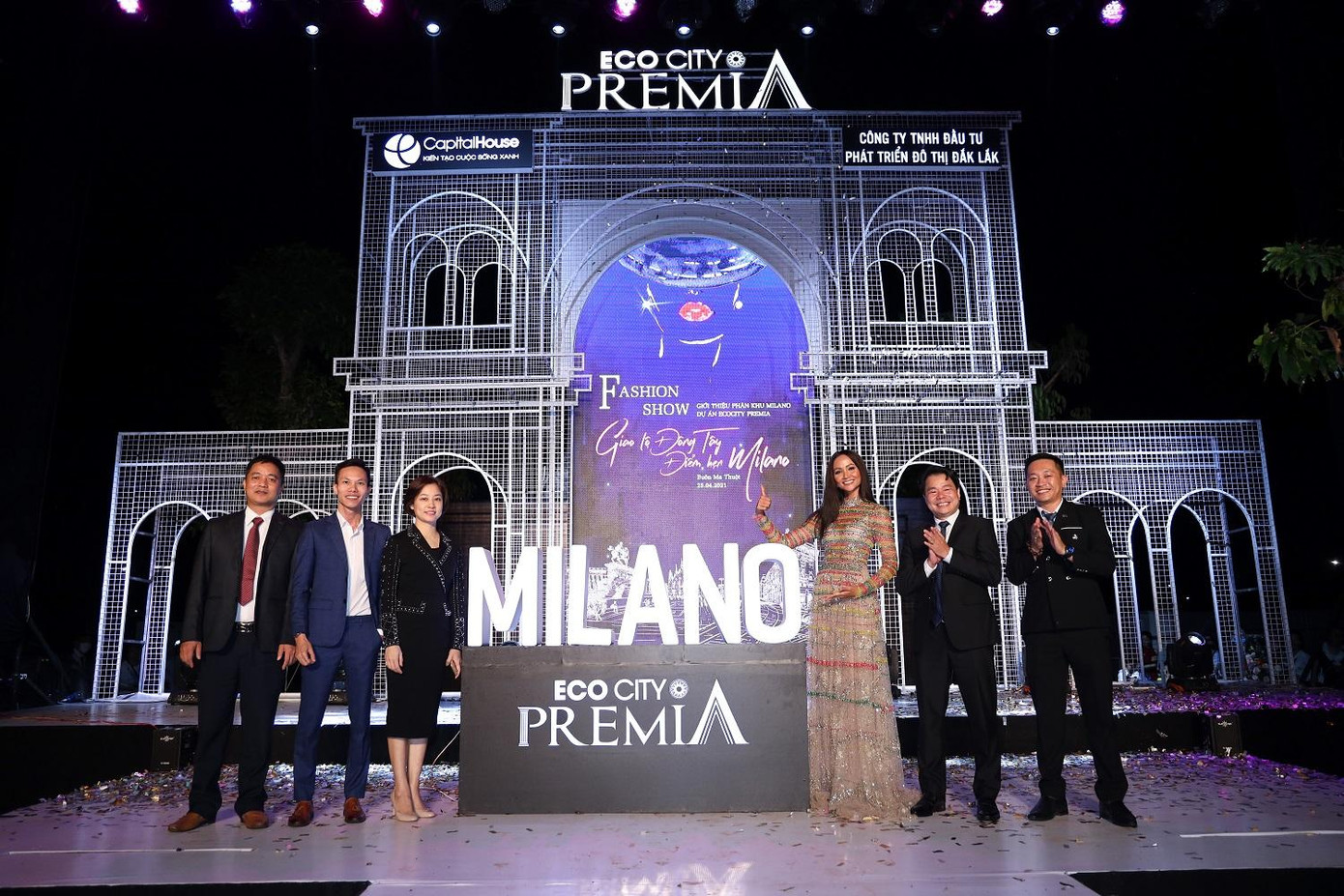 Thắp sáng thành MiLan – nghi thức đặc biệt ra mắt phân khu MiLano. Thắp sáng thành MiLan – nghi thức đặc biệt ra mắt phân khu MiLano.