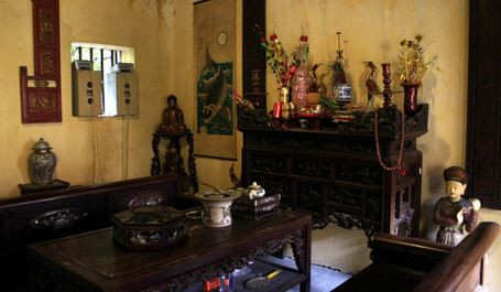 Phòng thờ của ngôi nhà