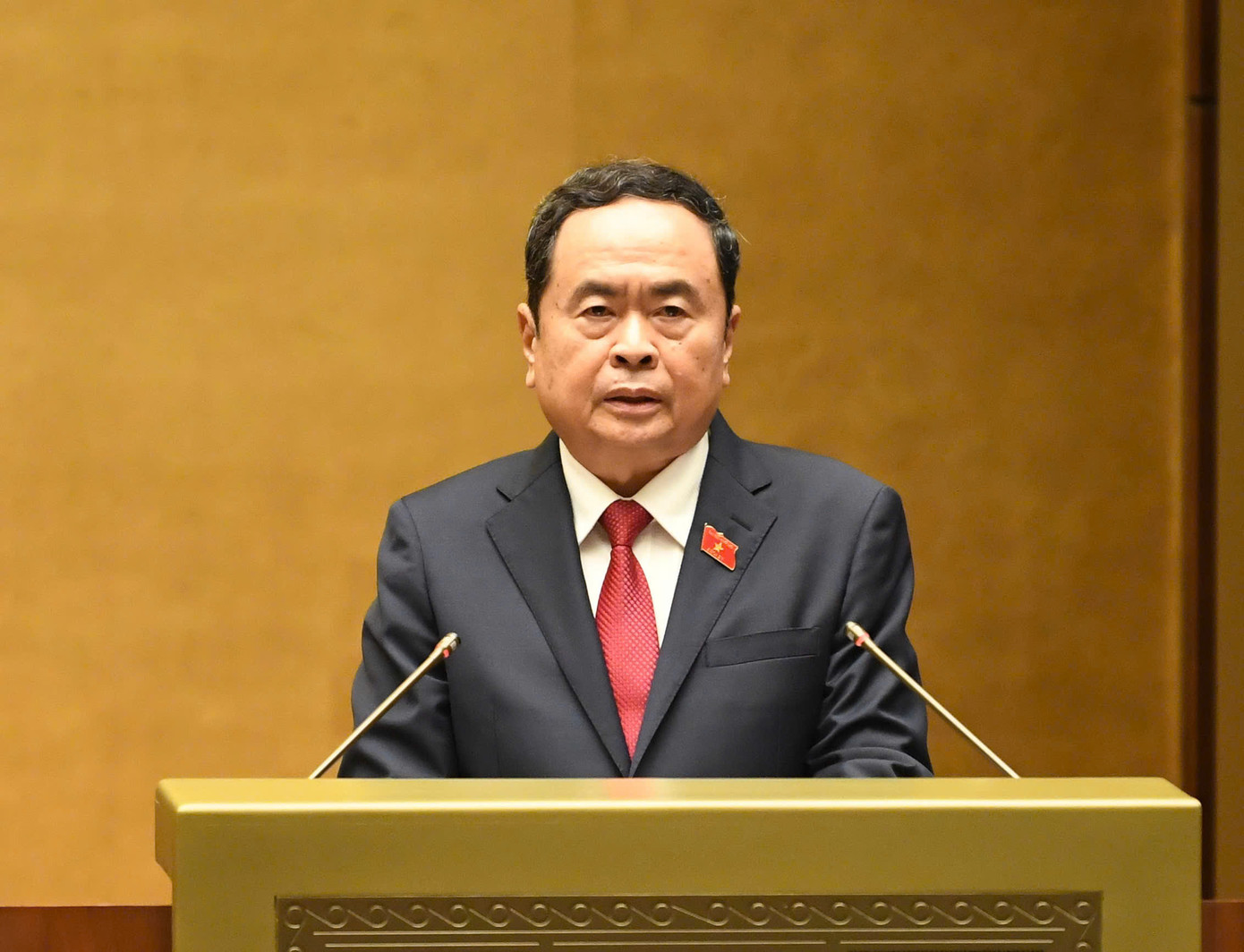 Một trong những nội dung quan trọng được Quốc hội xem xét thông qua tại Kỳ họp thứ 8 là xây dựng các cơ chế chính sách đặc thù để khơi thông nguồn lực đất đai, tài sản đang “đắp chiếu”, “trùm mền” trong các bản án, các kết luận thanh tra, kiểm tra… Ảnh: Như Ý. Một trong những nội dung quan trọng được Quốc hội xem xét thông qua tại Kỳ họp thứ 8 là xây dựng các cơ chế chính sách đặc thù để khơi thông nguồn lực đất đai, tài sản đang “đắp chiếu”, “trùm mền” trong các bản án, các kết luận thanh tra, kiểm tra… Ảnh: Như Ý.