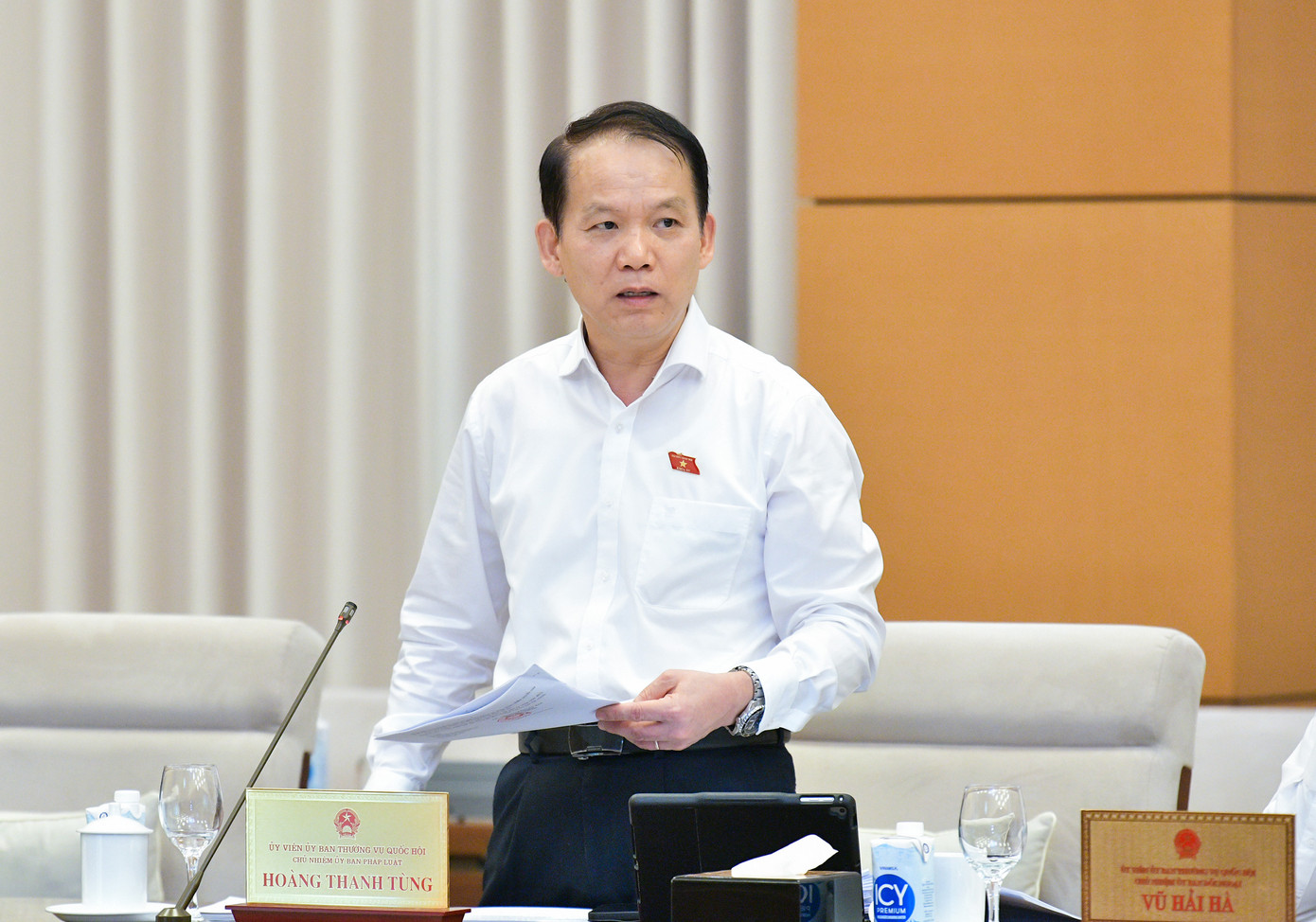 Chủ nhiệm Ủy ban Pháp luật Hoàng Thanh Tùng.