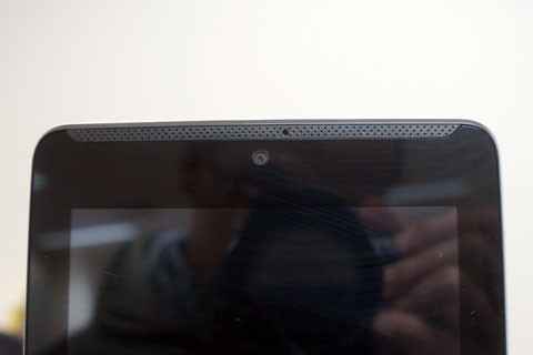 Camera trước . Camera trước