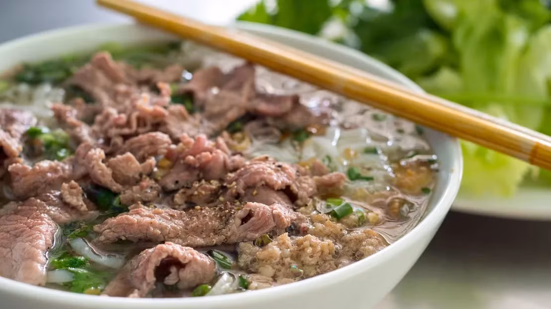 Phở bò được vinh danh trong danh sách "20 món súp ngon nhất thế giới".