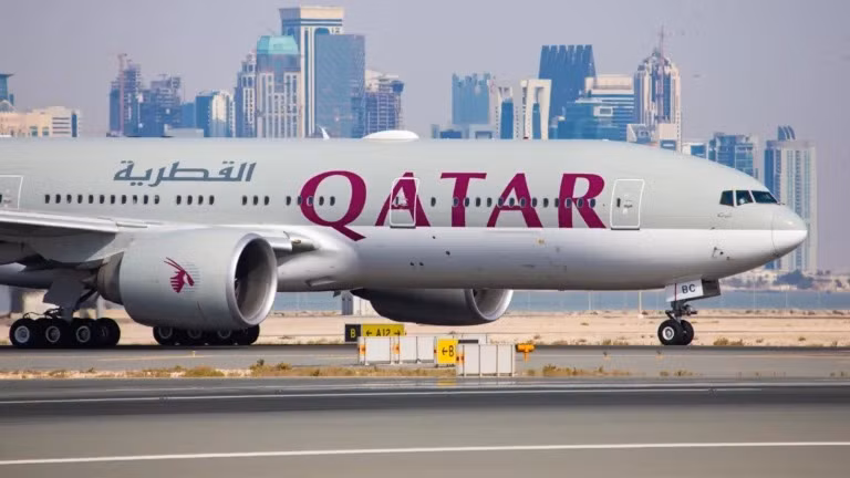Qatar Airways vừa chính thức ký kết thỏa thuận vay trị giá 4,5 tỷ QAR (khoảng hơn 32.000 tỷ đồng) với các ngân hàng hàng đầu tại Qatar. Ảnh: Qatar Airways