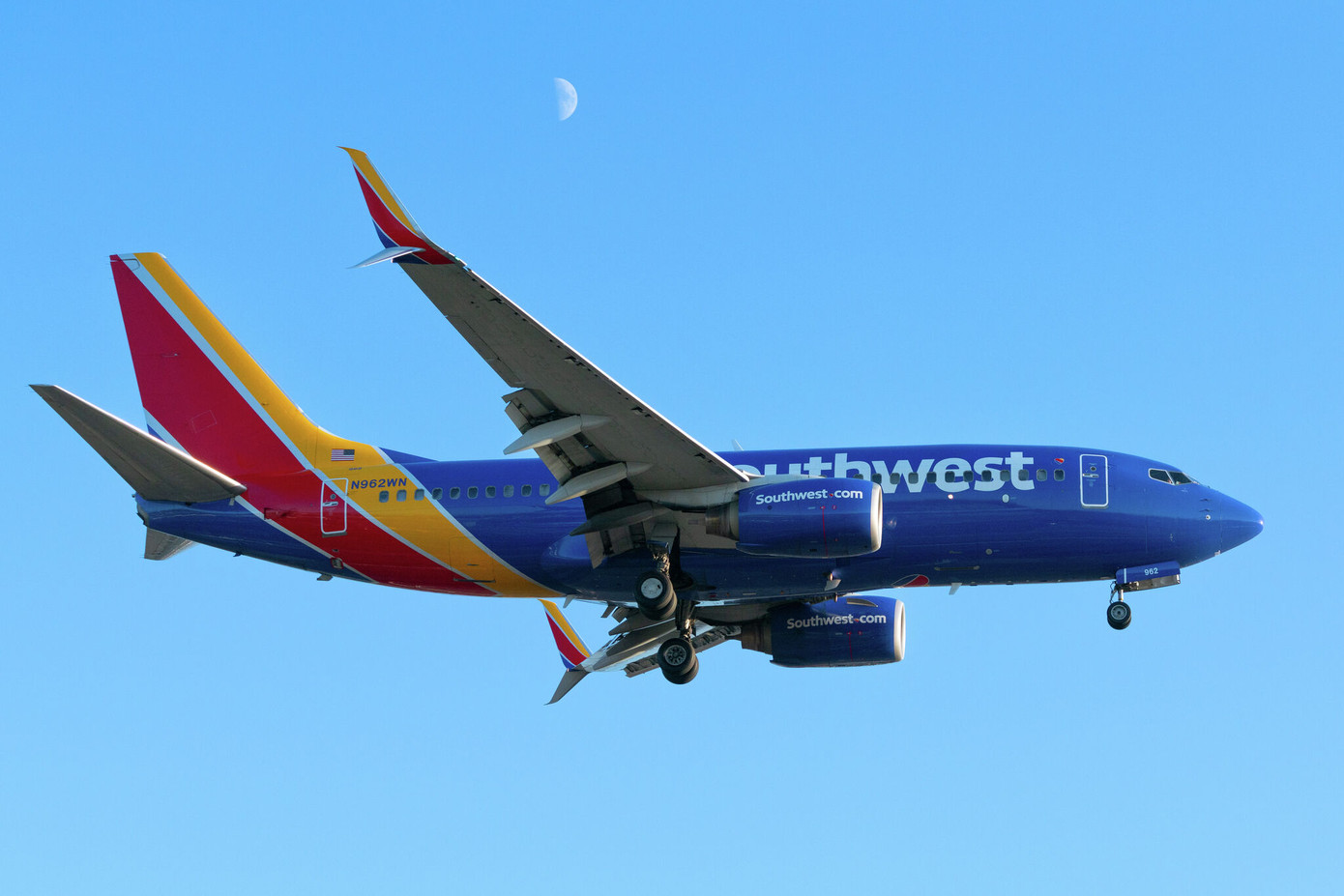 Bài viết nhanh chóng thu hút sự quan tâm lớn, với nhiều bình luận chỉ trích hành động ích kỷ của người phụ nữ.