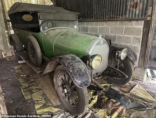 Chiếc Talbot Darracq năm 1921 được bán với giá 37.000 bảng Anh tại cuộc đấu giá.