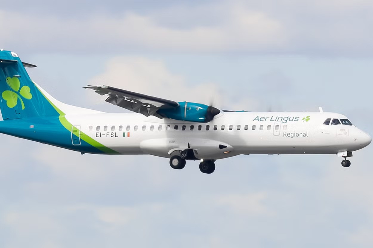 Chuyến bay đã được chuyển hướng trở lại sân bay thành phố Belfast, Anh.