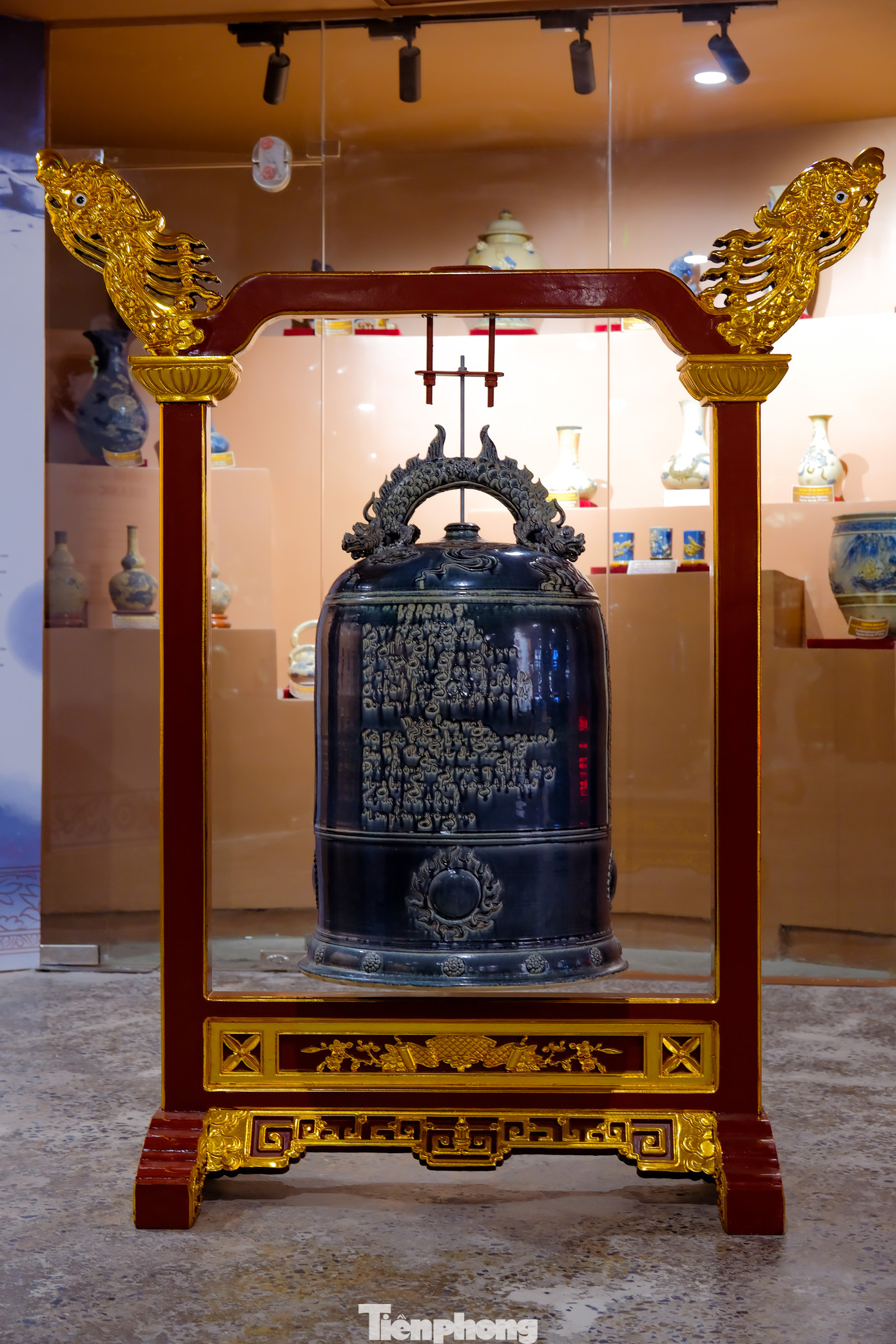 Hiện tại, giá vé thăm quan tầng 1, 2 và 4 tại bảo tàng gốm là 50.000 đồng/người (2 USD). Trải nghiệm nặn gốm tầng G có giá 50.000 đồng/trẻ em (2 USD) và 70.000 đồng/người lớn (3 USD).