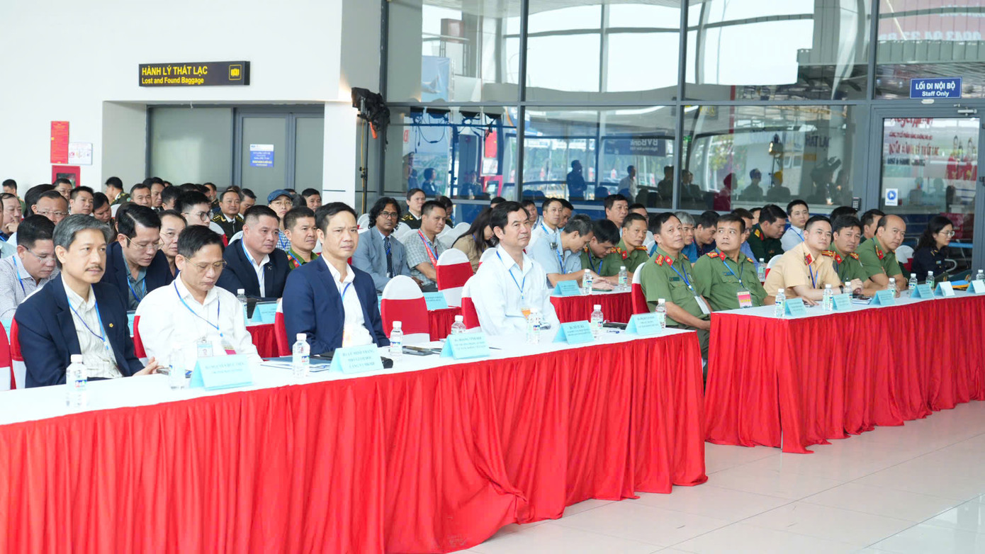 Các đại biểu theo dõi hoạt động diễn tập được phát trực tiếp. Ảnh: NIA. Các đại biểu theo dõi hoạt động diễn tập được phát trực tiếp. Ảnh: NIA.