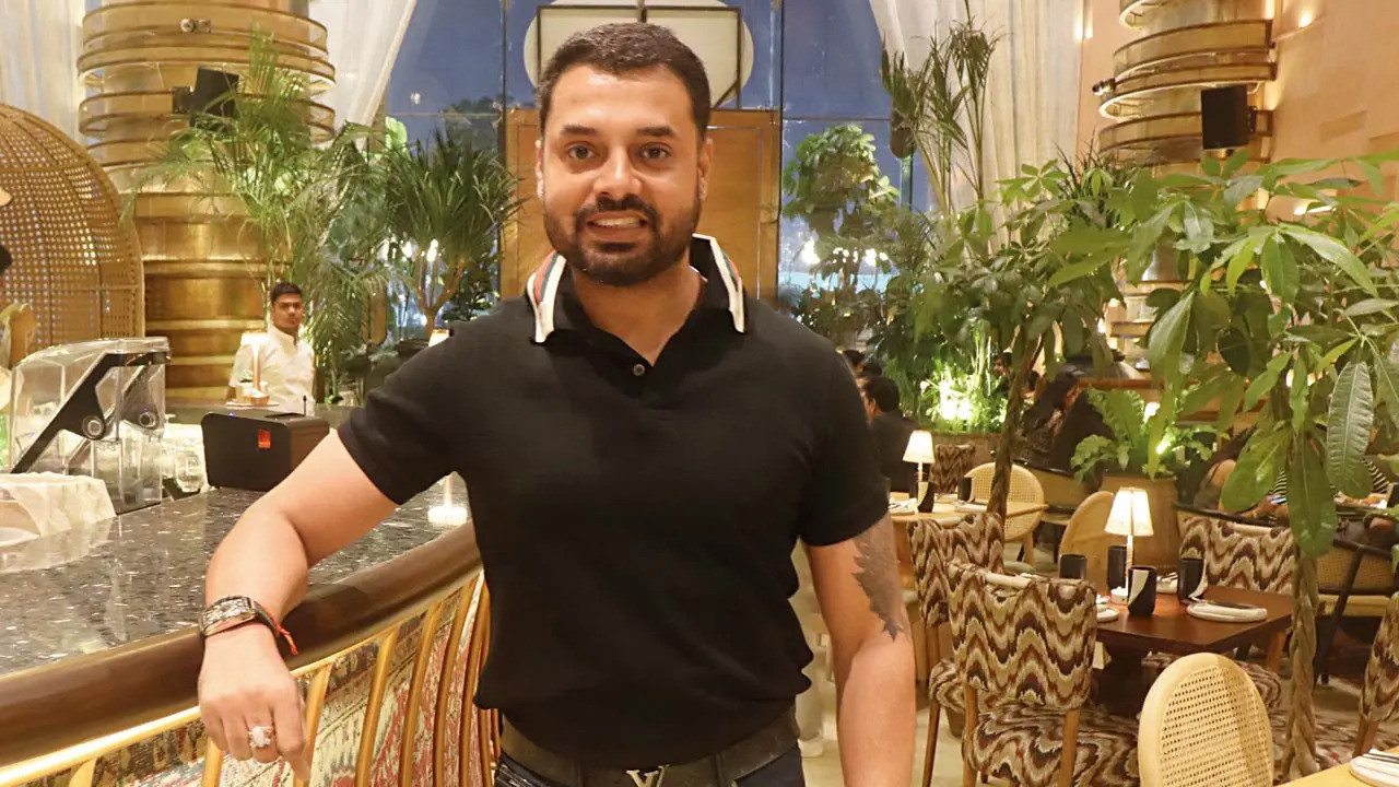 Sau nhiều lần tới Việt Nam du lịch và yêu thích ẩm thực nơi đây, anh Sahil Sambhi ấp ủ dự định mở nhà hàng 'chuẩn vị' Việt tại quê hương mình. Ảnh: Express. Sau nhiều lần tới Việt Nam du lịch và yêu thích ẩm thực nơi đây, anh Sahil Sambhi ấp ủ dự định mở nhà hàng 'chuẩn vị' Việt tại quê hương mình. Ảnh: Express.