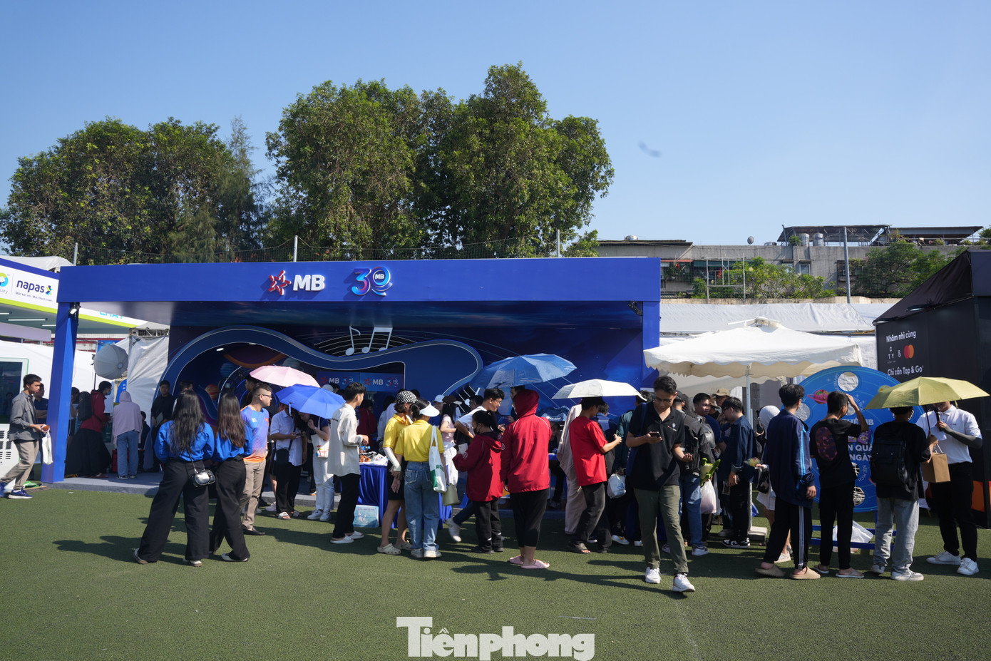 Không kém cạnh các gian hàng khác, MB cũng đem đến những trải nghiệm vô cùng ấn tượng.