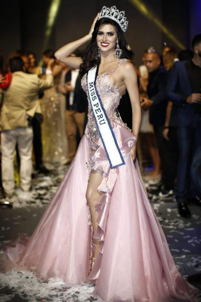 Chị gái của Yely Rivera là Kelin Rivera từng giành giải Á hậu 2 tại Miss Peru 2013, Á hậu 2 tại Miss Peru 2018 và sau đó đăng quang Miss Peru 2019.