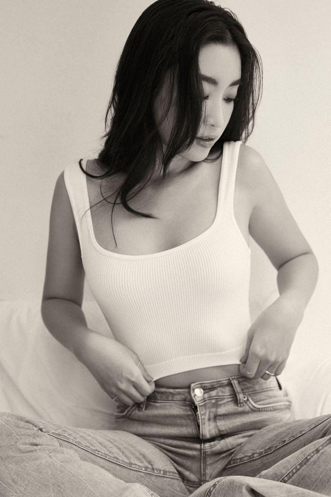 Sau 5 năm đăng quang, từ một cô sinh viên Đại học Ngoại thương giản dị, Đỗ Mỹ Linh đã lột xác trở thành một mỹ nhân đình đám trong showbiz Việt.