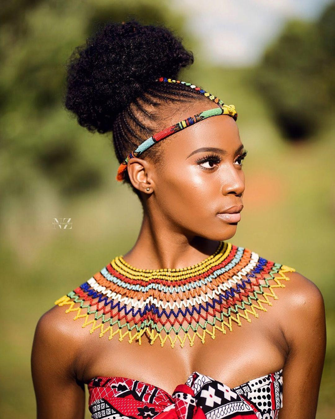 Tân Hoa hậu năm nay 24 tuổi, sở hữu nhan sắc cá tính, quyến rũ.