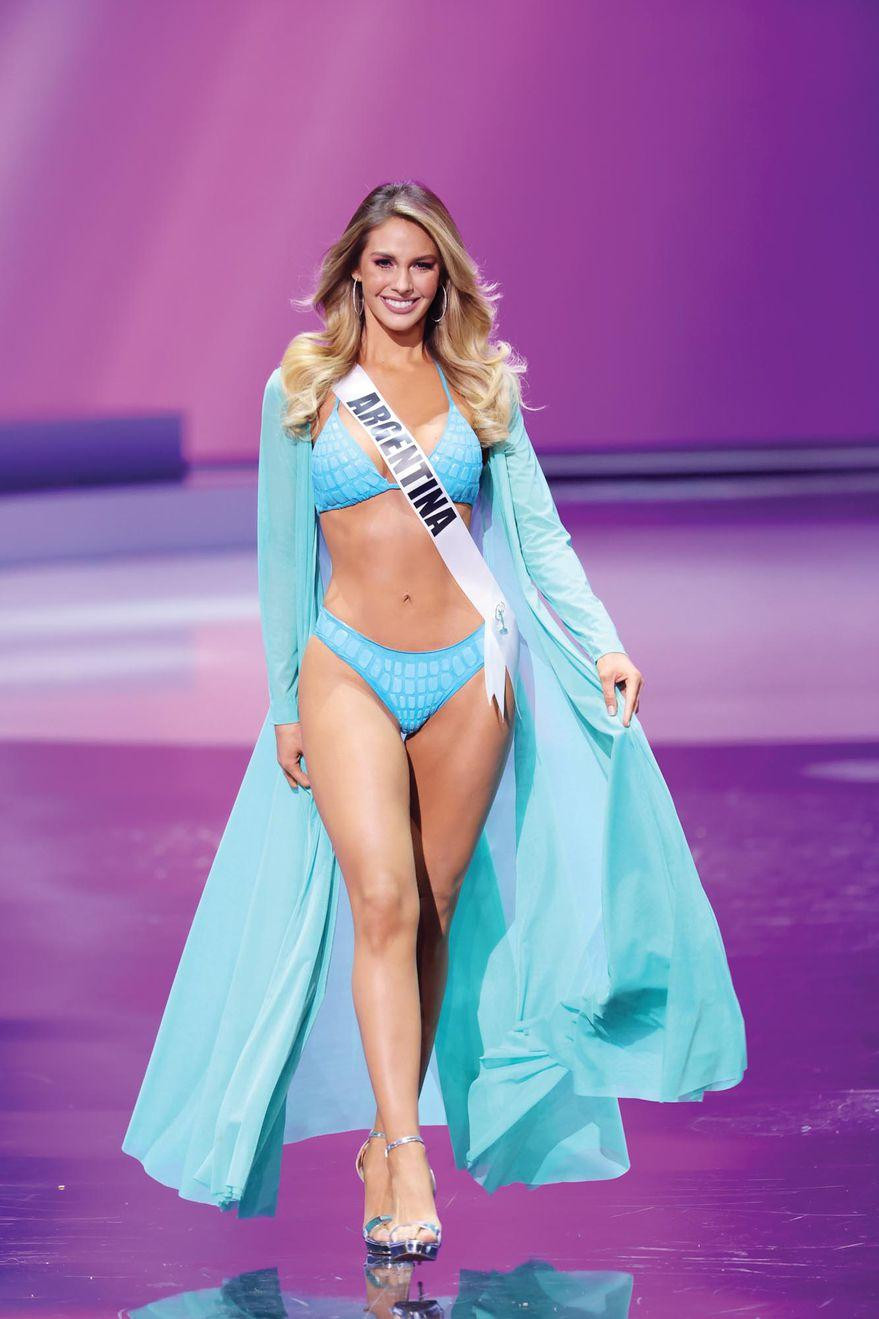 Alina Luz Akselrad được kỳ vọng sẽ đoạt giải cao tại Miss Universe 2020 vì là học trò cưng của “Ông hoàng sắc đẹp” Osmel Sousa. Alina Luz Akselrad được kỳ vọng sẽ đoạt giải cao tại Miss Universe 2020 vì là học trò cưng của “Ông hoàng sắc đẹp” Osmel Sousa.