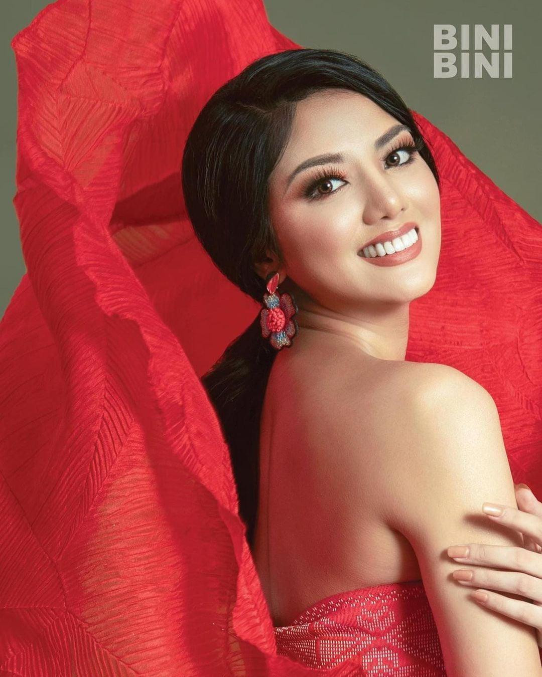 Hoa hậu Philippines Cinderella Faye E. Obeñita đang được các diễn đàn sắc đẹp dành nhiều cảm tình. Hoa hậu Philippines Cinderella Faye E. Obeñita đang được các diễn đàn sắc đẹp dành nhiều cảm tình.