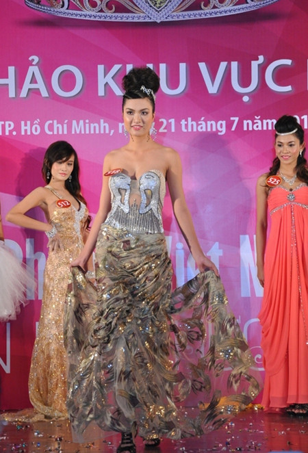 15 thí sinh KV phía Nam vào chung kết&nbsp;Hoa hậu Việt Nam&nbsp;2010 ảnh 29