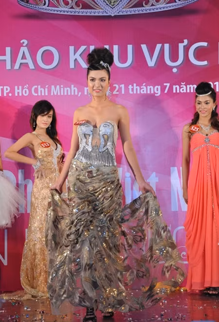 15 thí sinh KV phía Nam vào chung kết&nbsp;Hoa hậu Việt Nam&nbsp;2010 ảnh 29