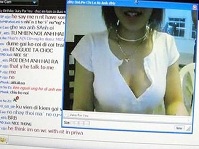 Người yêu mê mẩn chat sex trong khi bạn gái đi phá thai