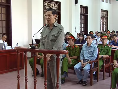 Cựu Chủ tịch Vinashin Phạm Thanh Bình than không có tiền đóng án phí, xin giảm nhẹ