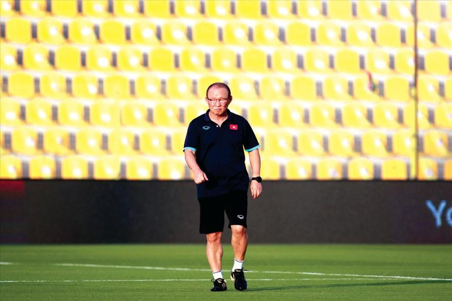 HLV Park Hang-seo đứng trước nhiệm vụ đưa U23 Việt Nam bảo vệ HCV SEA Games 31. HLV Park Hang-seo đứng trước nhiệm vụ đưa U23 Việt Nam bảo vệ HCV SEA Games 31.