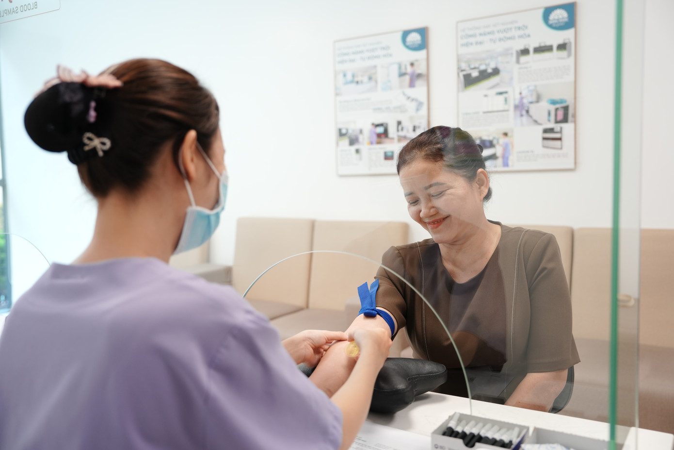 Hệ thống CT 2560 lát cắt mang lại độ an toàn cao cho người bệnh Hệ thống CT 2560 lát cắt mang lại độ an toàn cao cho người bệnh