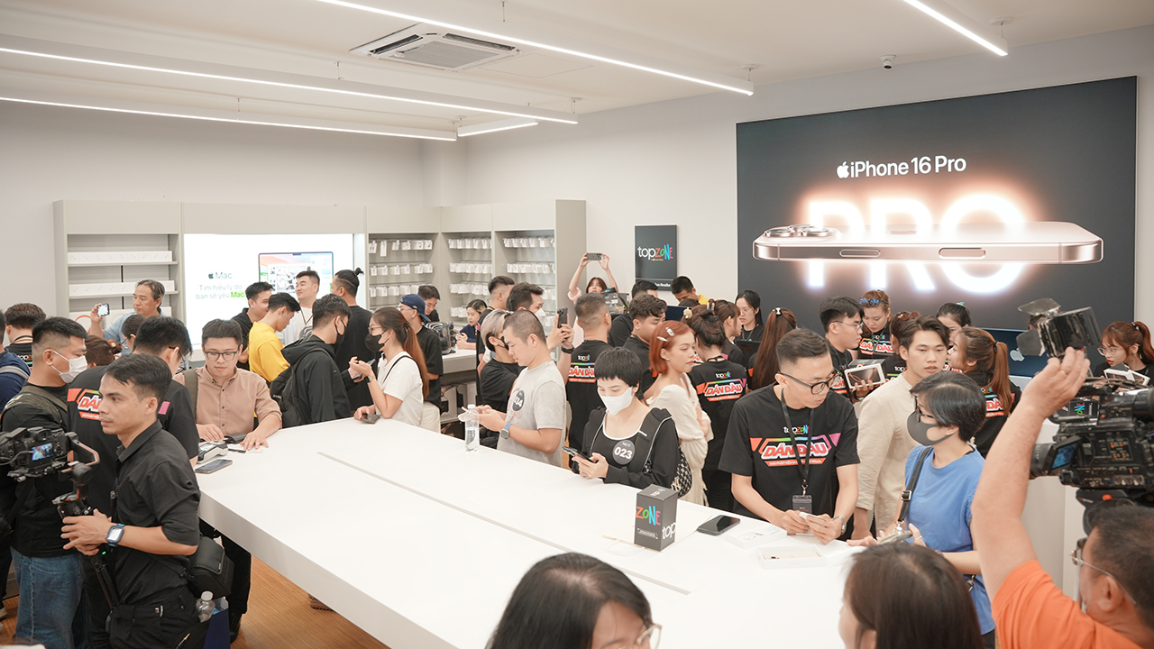 Áp dụng nhiều chính sách tài chính linh hoạt, đợt mở bán iPhone 16 Series của Thế Giới Di Động đã nhận được sự quan tâm lớn từ người dùng, ghi nhận 60.000 máy và 2.000 tỷ doanh thu trong tháng đầu Áp dụng nhiều chính sách tài chính linh hoạt, đợt mở bán iPhone 16 Series của Thế Giới Di Động đã nhận được sự quan tâm lớn từ người dùng, ghi nhận 60.000 máy và 2.000 tỷ doanh thu trong tháng đầu