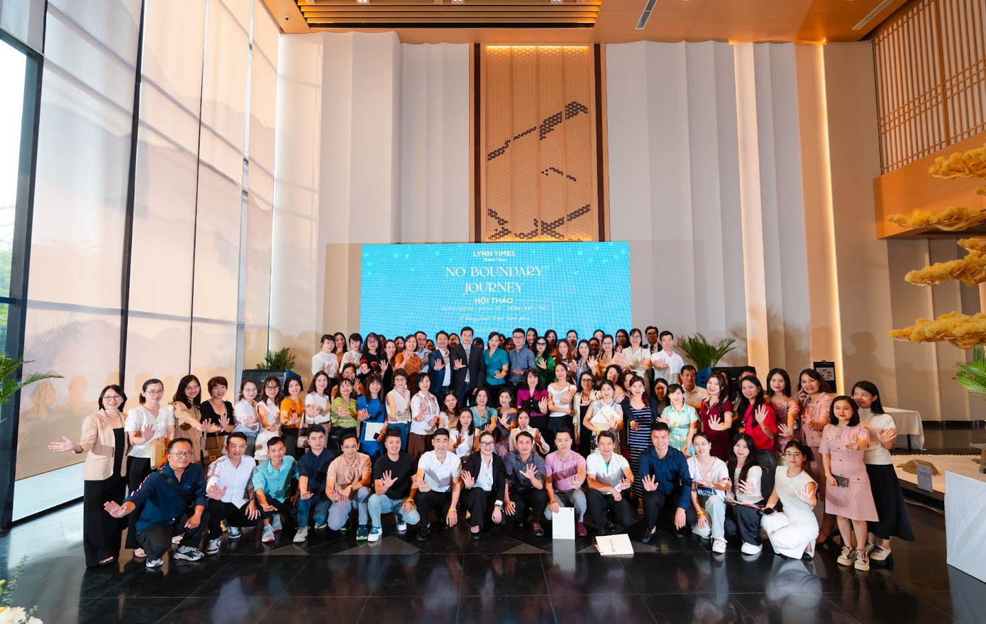 Đoàn Famtrip đón tiếp sự hiện diện của đại diện Lãnh đạo Cục du lịch Quốc Gia Việt Nam, Sở du lịch thành phố Hà Nội, Sở du lịch tỉnh Phú Thọ, Trung Tâm Thông Tin Xúc Tiến Du Lịch Phú Thọ và đặc biệt hơn 100 đơn vị lữ hành các tỉnh miền Bắc đã tham quan khám phá Tổ hợp khoáng nóng Lynn Times Thanh Thủy (Phú Thọ).