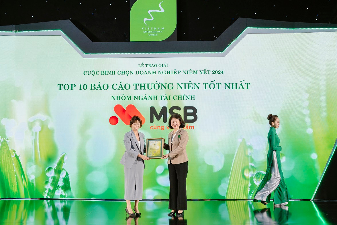 Năm thứ 2 liên tiếp MSB nhận danh hiệu Top 10 Báo cáo thường niên tốt nhất (Ảnh: HoSE)