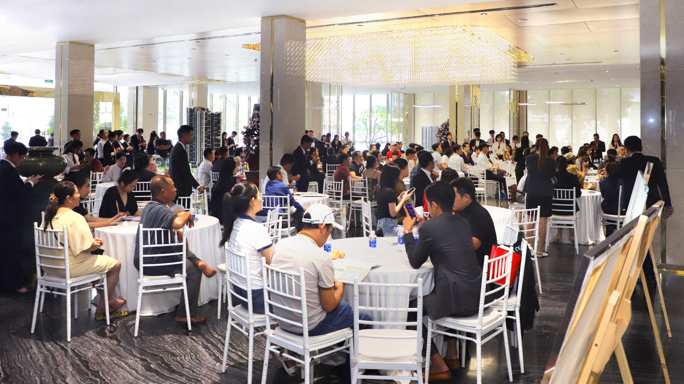 The Emerald 68 “tung” ưu đãi dịp cuối năm cho người mua với chiết khấu 1% nếu đặt chỗ sớm và miễn phí quản lý năm đầu tiên sau khi nhận nhà The Emerald 68 “tung” ưu đãi dịp cuối năm cho người mua với chiết khấu 1% nếu đặt chỗ sớm và miễn phí quản lý năm đầu tiên sau khi nhận nhà