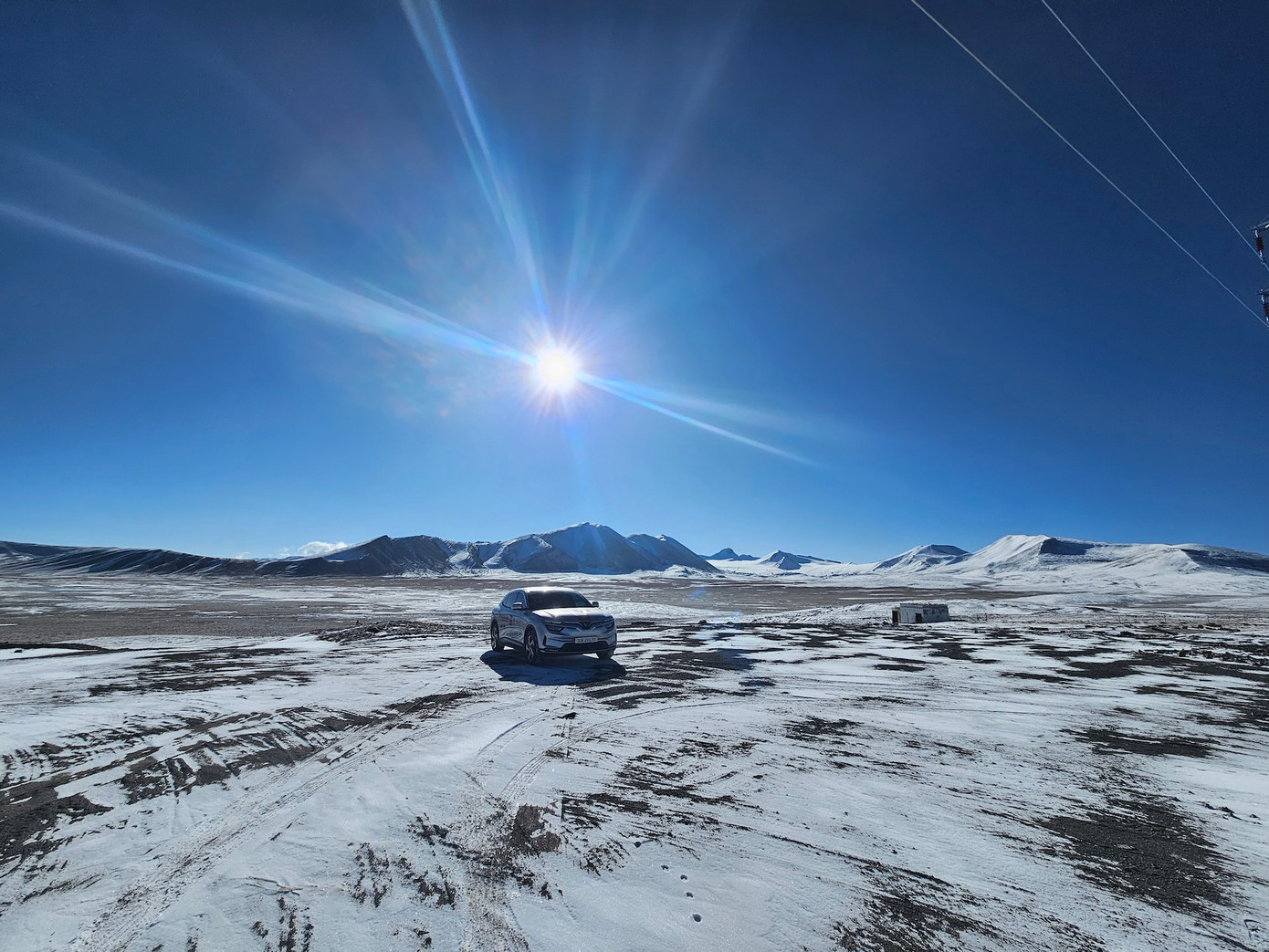 Những chiếc VF 8 hoạt động tốt dù với điều kiện thời tiết khắc nghiệt. Những chiếc VF 8 hoạt động tốt dù với điều kiện thời tiết khắc nghiệt.