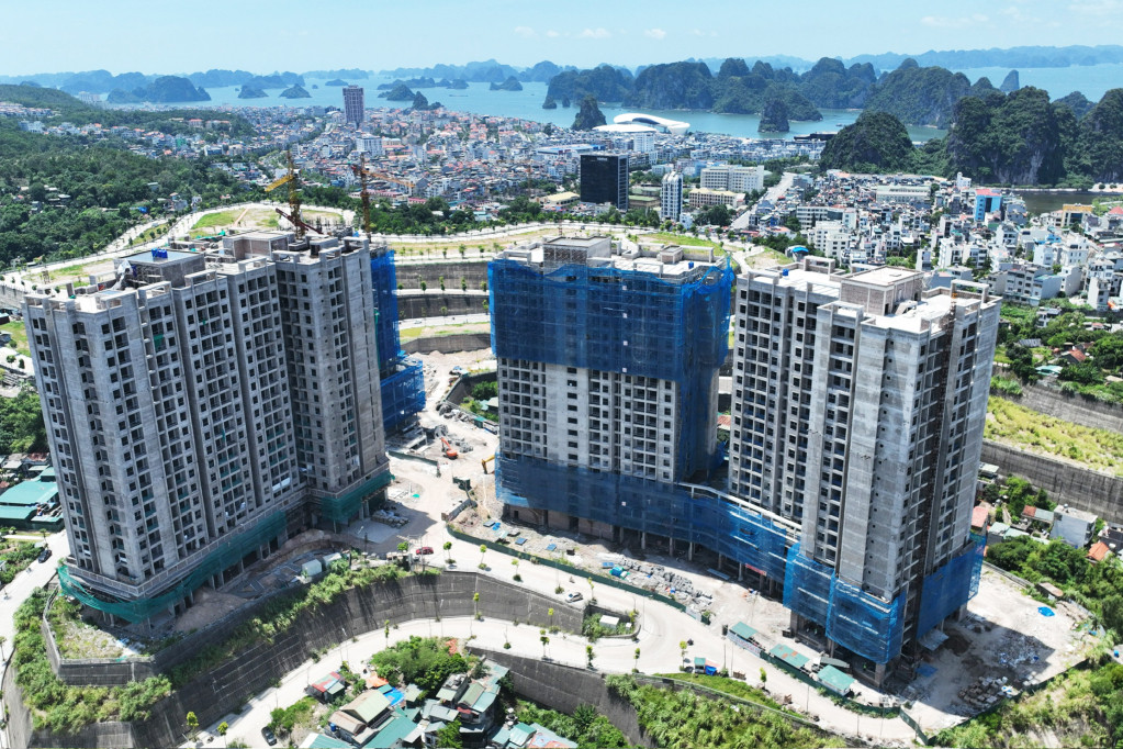 Dự án nhà ở xã hội khu dân cư Đồi ngân hàng là công trình nhà ở xã hội đầu tiên trên địa bàn tỉnh Quảng Ninh được triển khai có nguồn vốn từ Agribank Dự án nhà ở xã hội khu dân cư Đồi ngân hàng là công trình nhà ở xã hội đầu tiên trên địa bàn tỉnh Quảng Ninh được triển khai có nguồn vốn từ Agribank