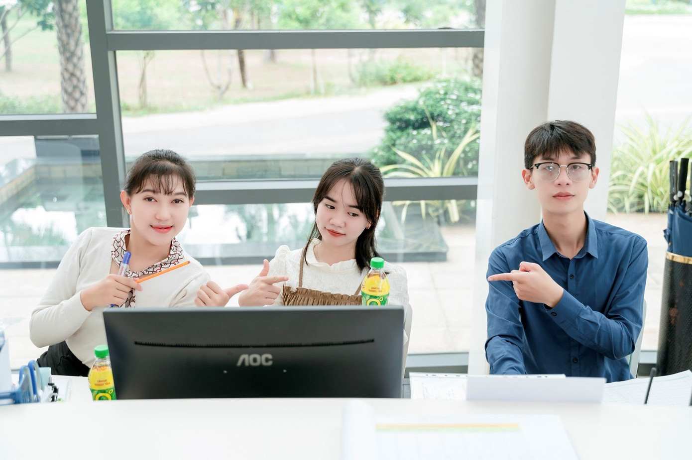 Công việc, không khí chộn rộn mùa cuối năm khiến ai cũng căng thẳng, gấp gáp hơn và tìm cách giảm căng thẳng bằng những đồ uống yêu thích.