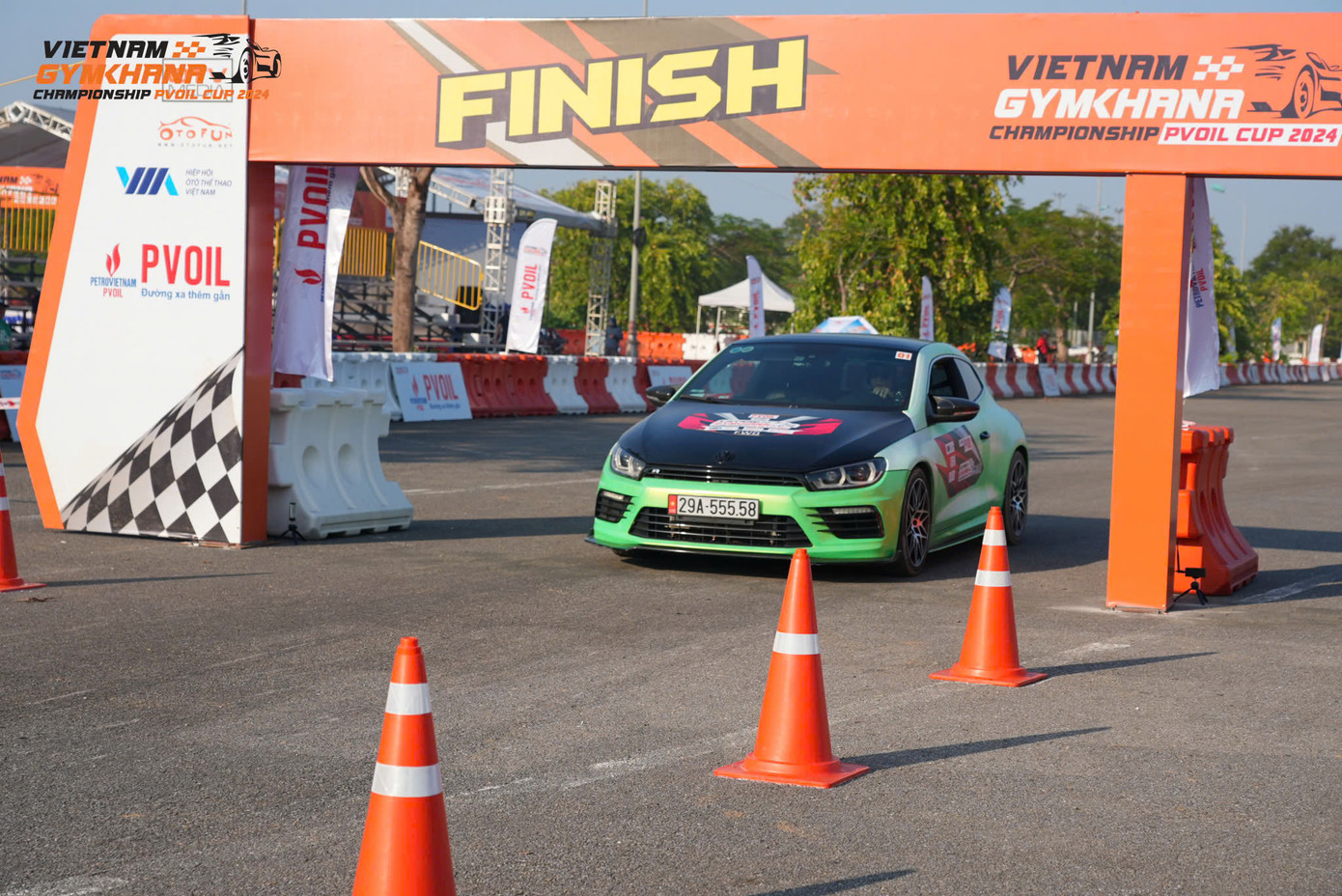 Giải đua PVOIL VGC 2024 chiêu đãi khán giả những màn tranh tài nghẹt thở tới phút cuối.