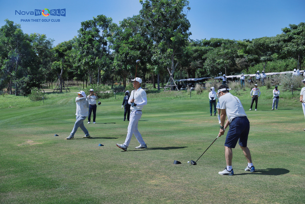 Giải đấu chia làm 2 bảng (01 bảng nam, 01 bảng nữ) Giải đấu chia làm 2 bảng (01 bảng nam, 01 bảng nữ)