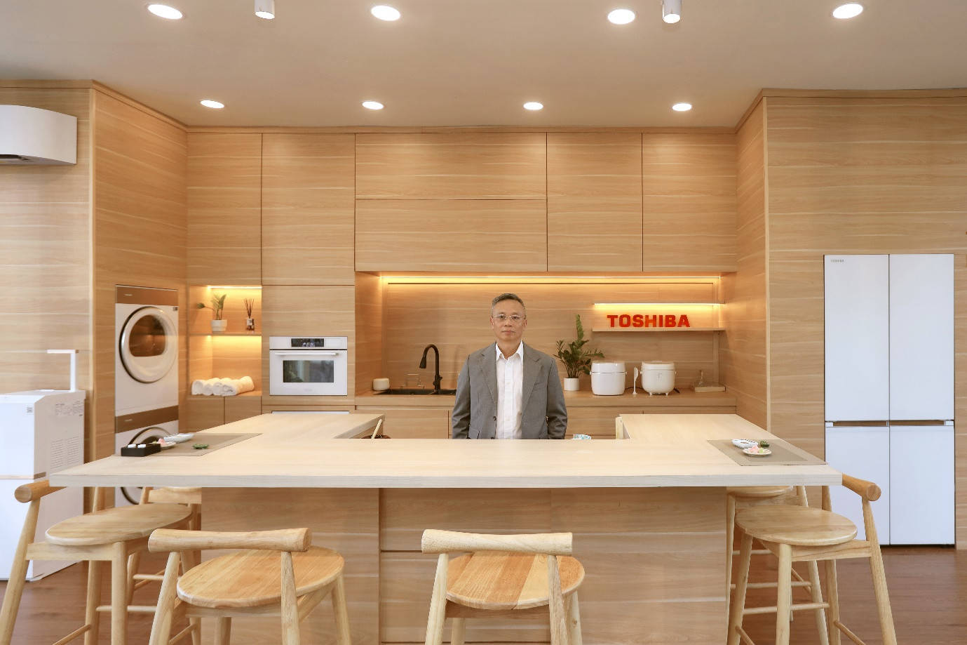 Ông Hồ Xuân Lộc - Tổng Giám Đốc Công Ty TNHH Sản Phẩm Tiêu Dùng Toshiba Việt Nam truyền cảm hứng về lối sống JAPANDi tại sự kiện.