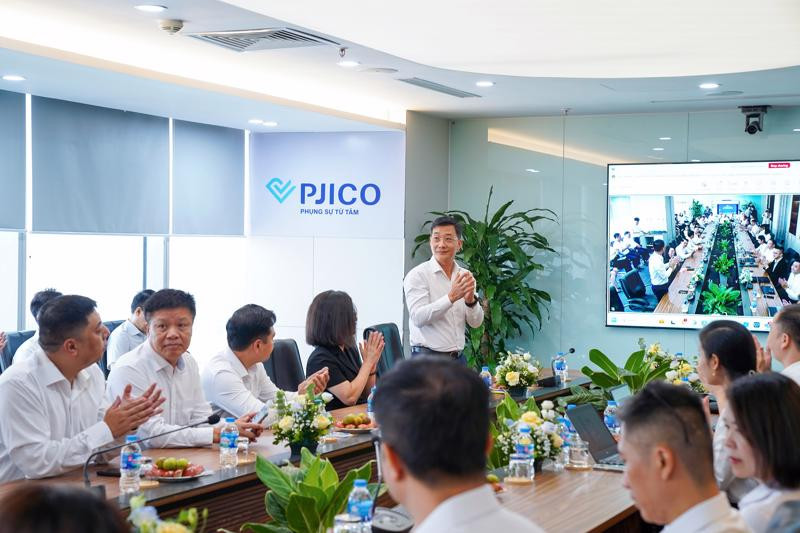 PJICO tiếp tục kiên định với định hướng chiến lược phát triển an toàn – bền vững – hiệu quả, với một tốc độ nhanh hơn dựa trên việc ứng dụng những sáng kiến số mới và chuyển đổi toàn diện PJICO tiếp tục kiên định với định hướng chiến lược phát triển an toàn – bền vững – hiệu quả, với một tốc độ nhanh hơn dựa trên việc ứng dụng những sáng kiến số mới và chuyển đổi toàn diện
